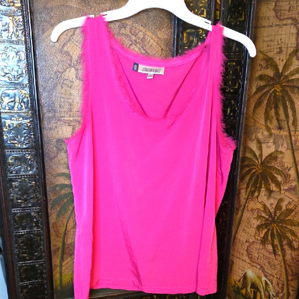 Jennifer Lopez Fushia Top